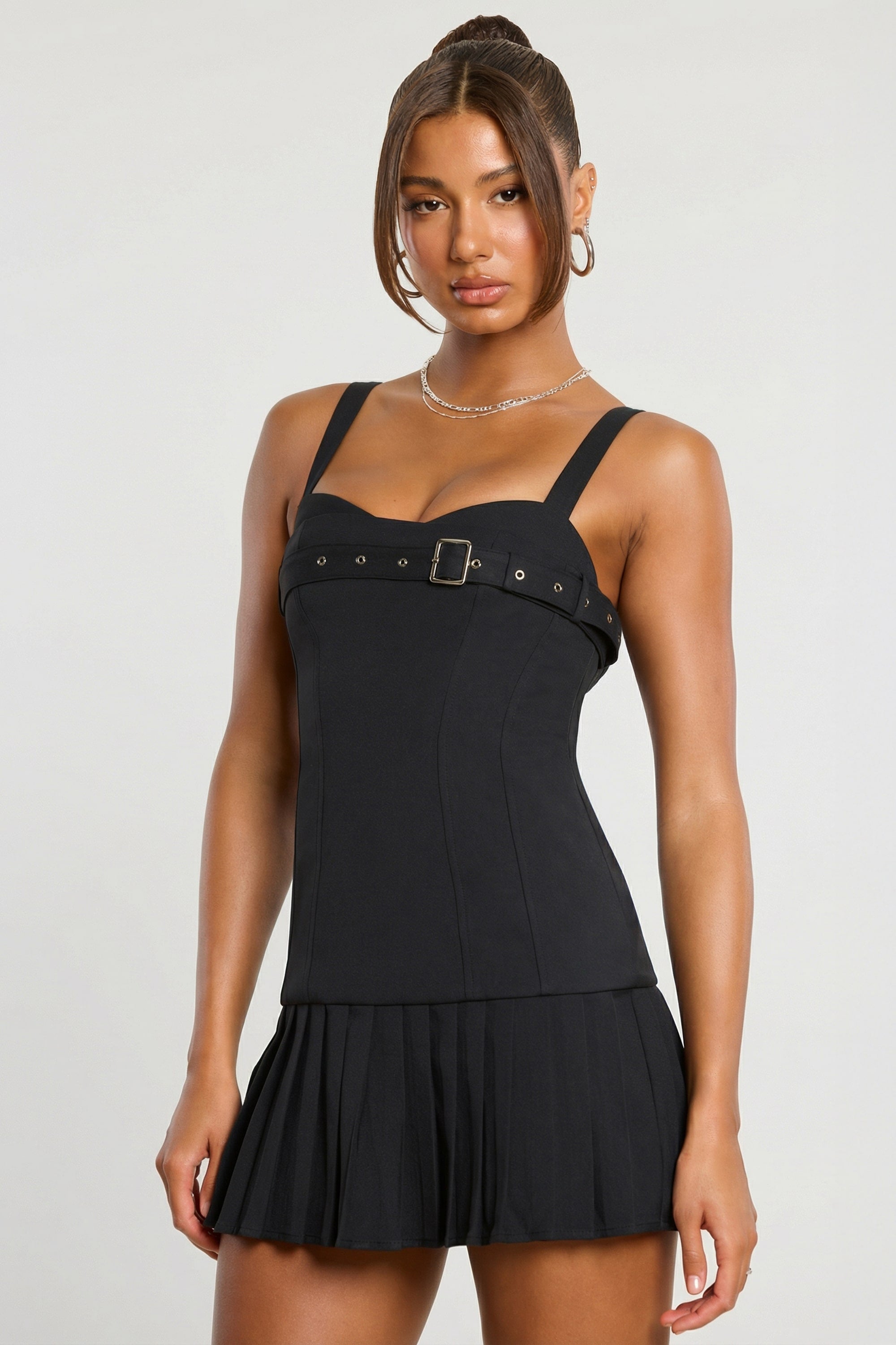 mini robe à jupe plissée