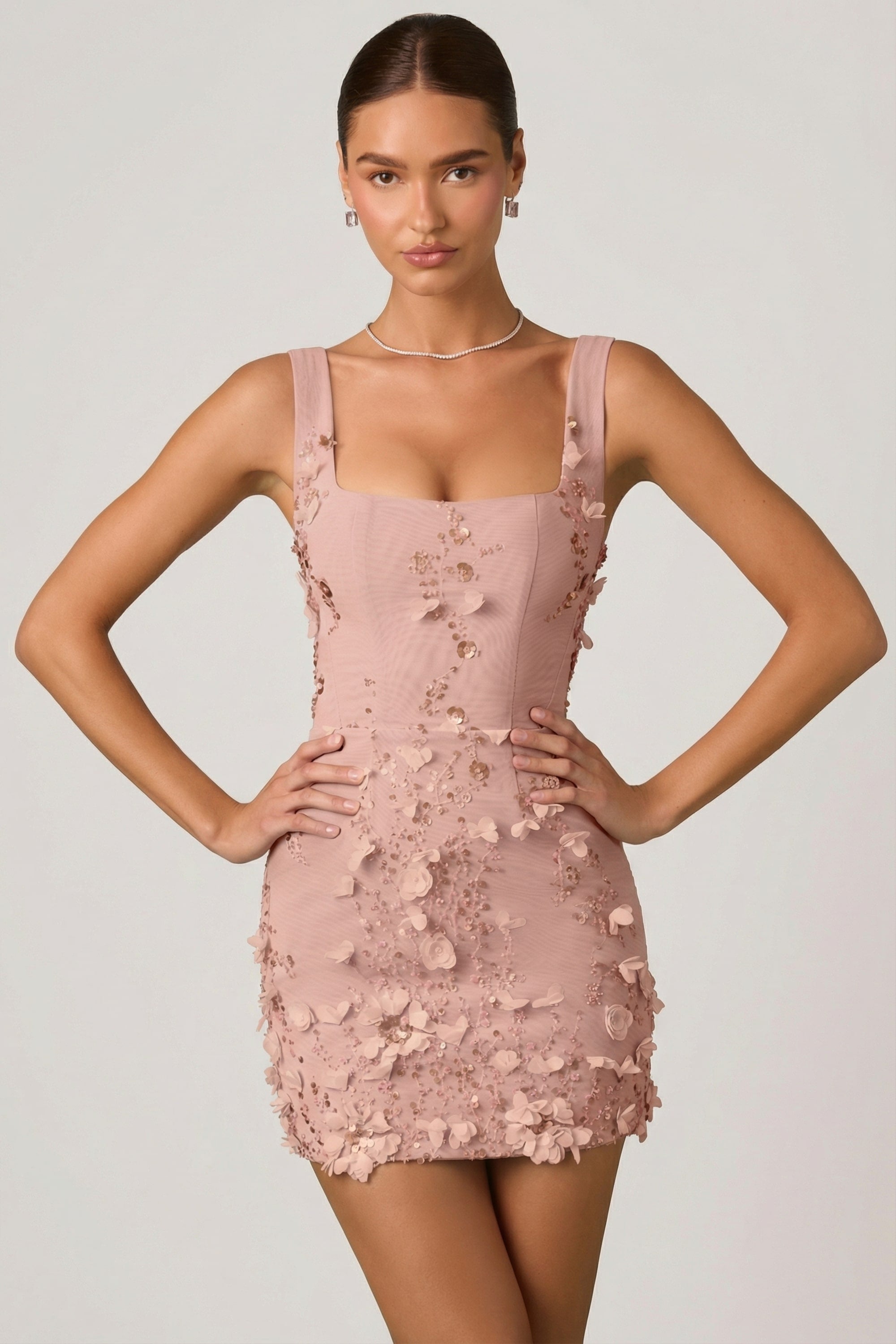 Robe Mini Corset ornée en rose poudré