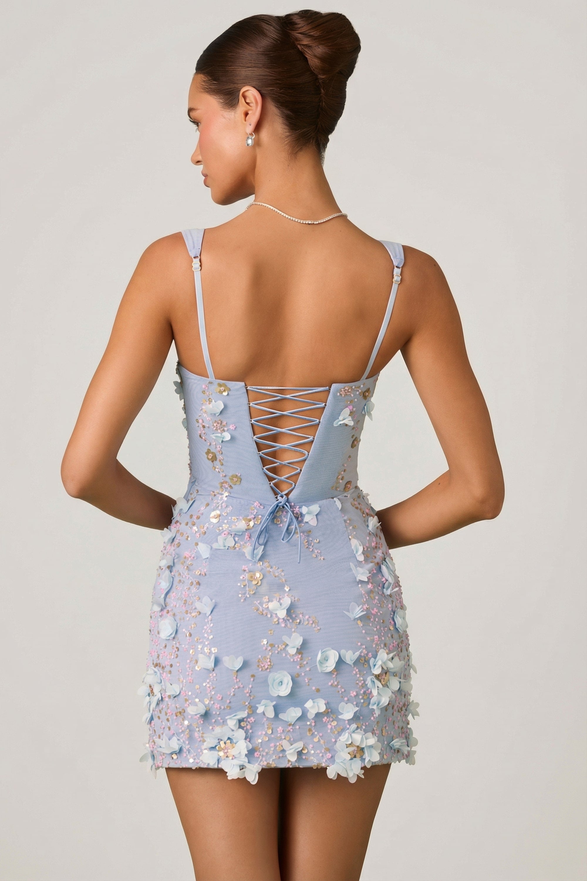 détail appliqué floral