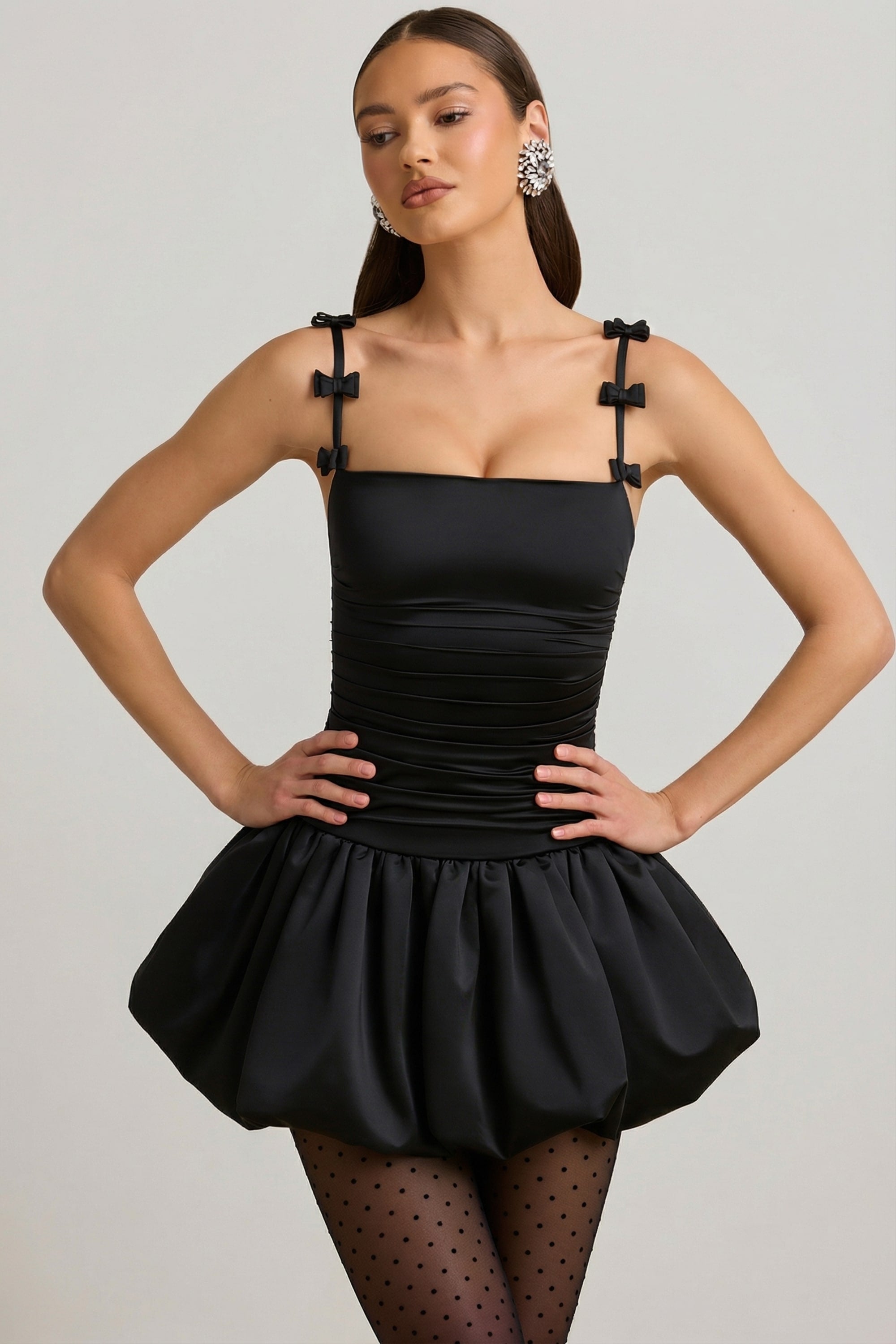 robe mini ourlet bulle noire