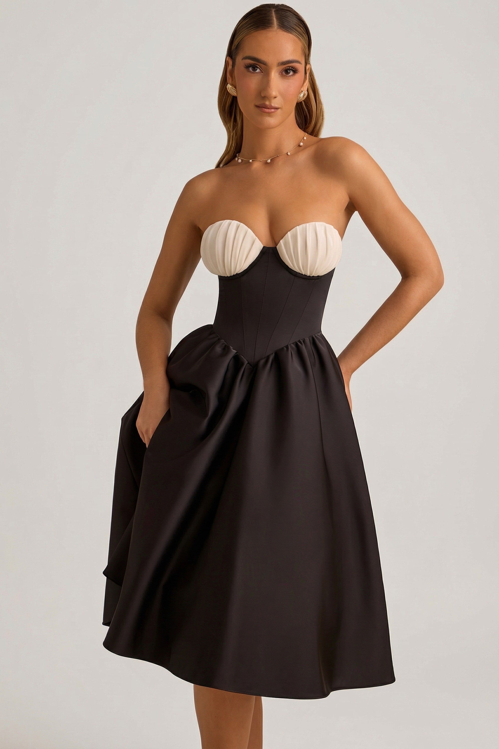 corset ajusté noir