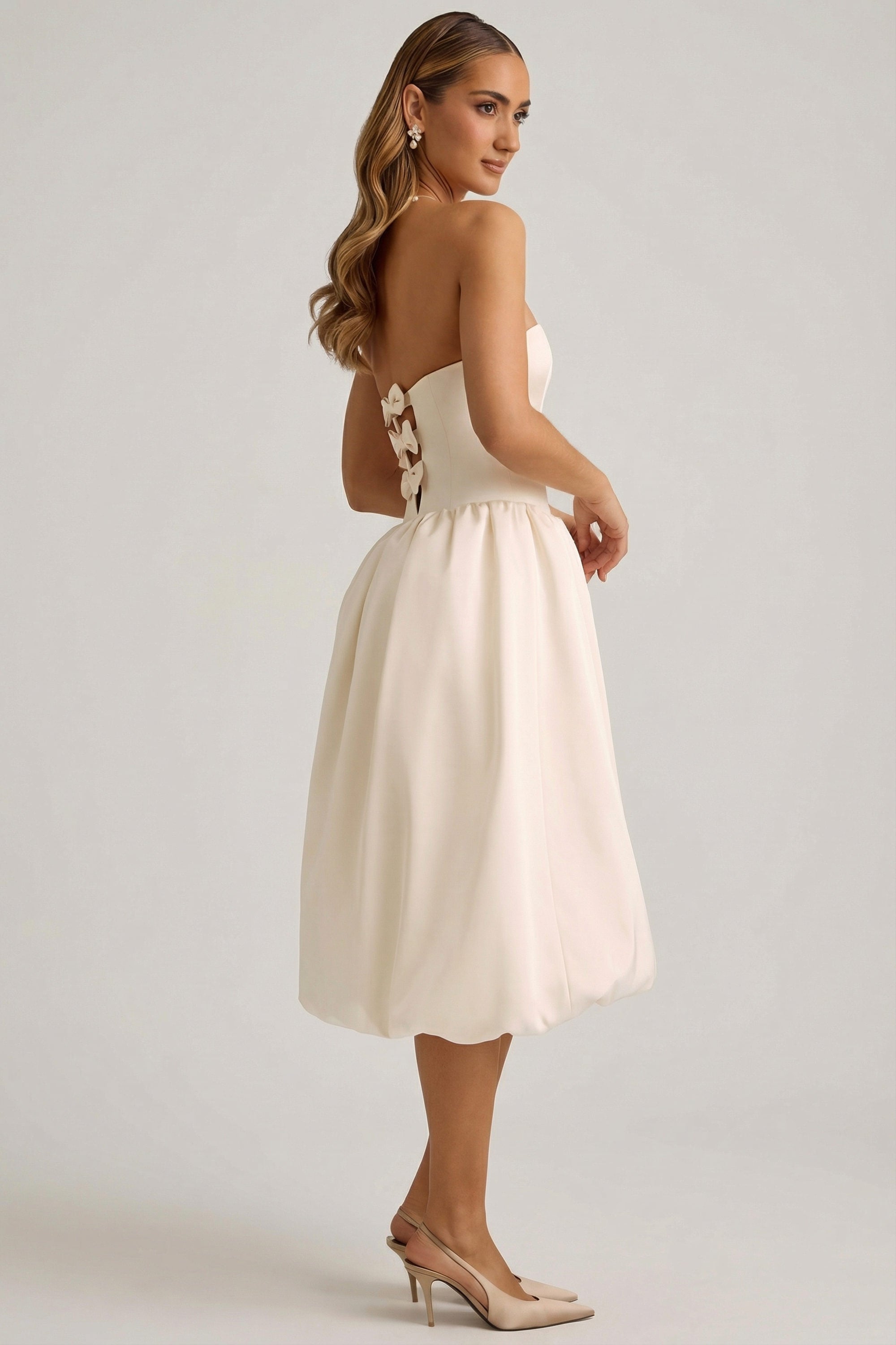 robe en satin ivoire avec corset