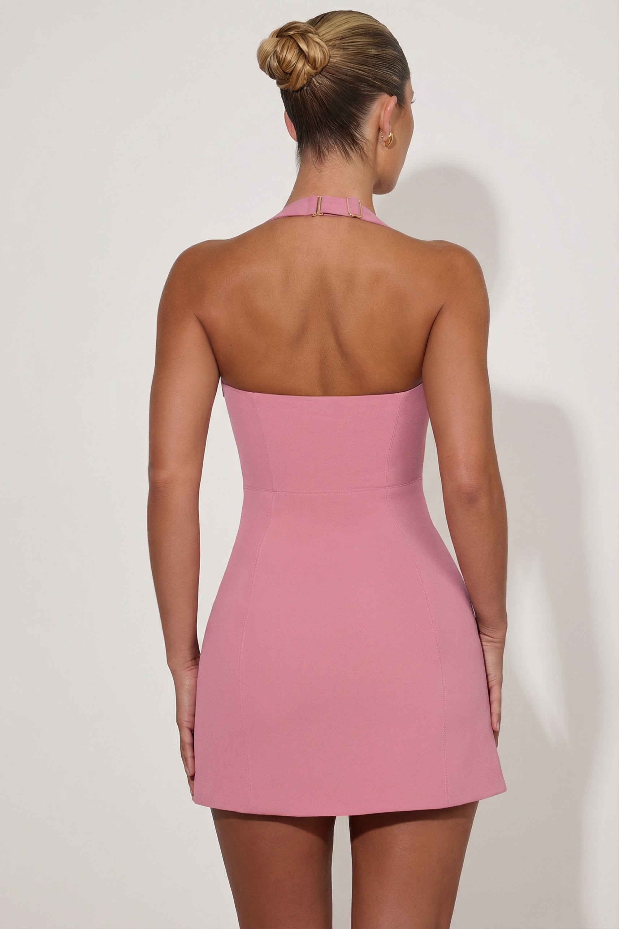 détail cœur col halter