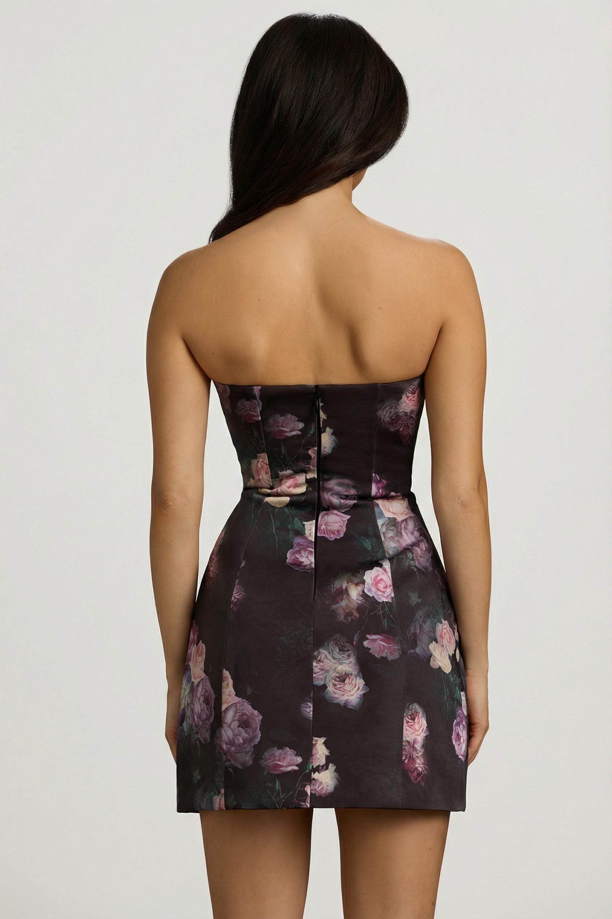 Détail floral noir sophistiqué