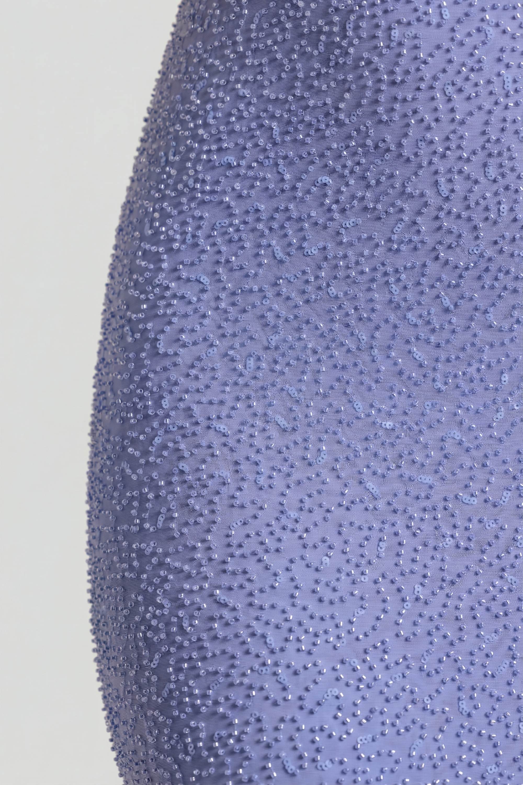 détail ornements robe maxi