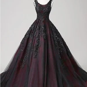 Vintage Luxury Burgundy And Black Gothic Wedding Dress Bridal Gown with Corset Beading 2024 Lace Bride Formal Wear Customized