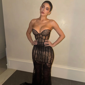 Black Lace Prom Dress Sweetheart Mermaid Corset Back Illusion Evening Dresses
