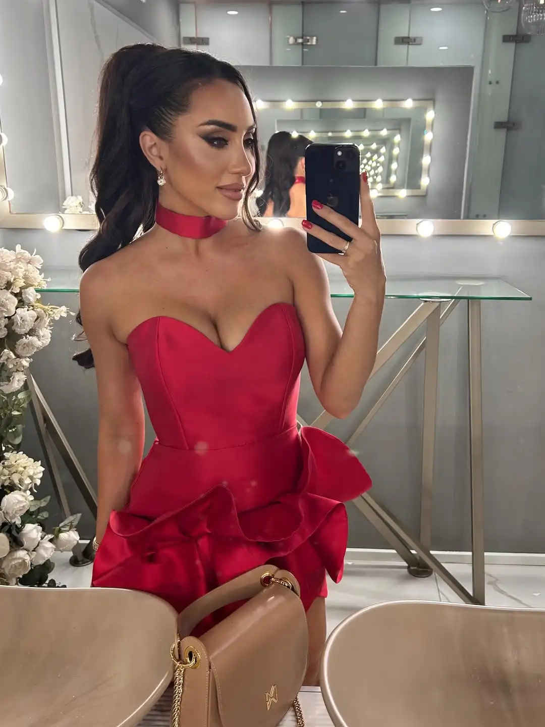 Red Short Prom Dress Eye Catching Sexy Backless Sweetheart Neckline Sleeveless Ruffle Decoration above Knee Straight Silhouette - Image 3