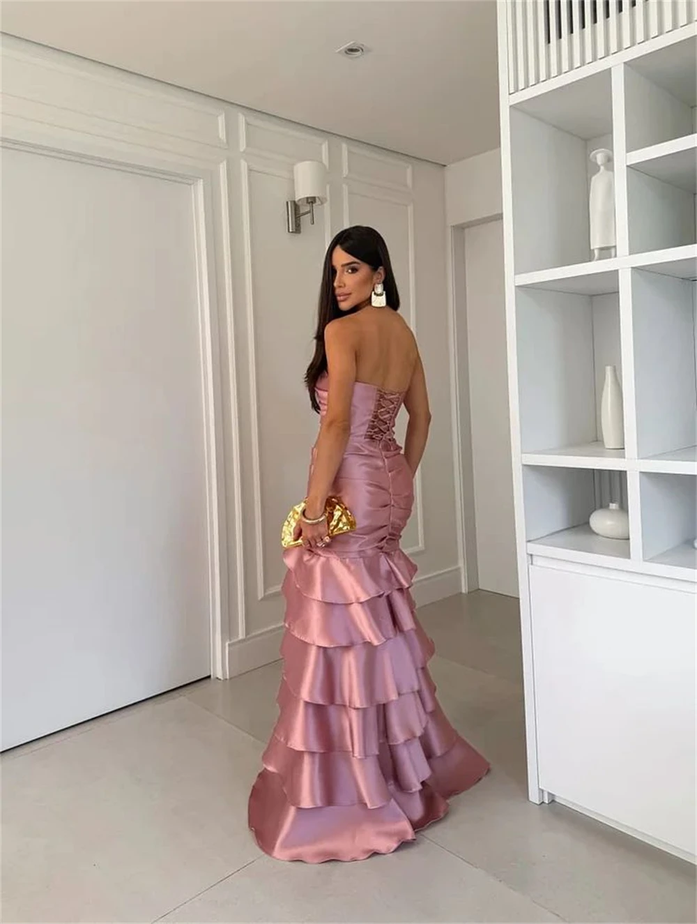 Pink Tiered Ruffle Mermaid Corset Evening Dress Sleeveless Strapless Floor-Length Silk Evening Gown for Formal Occasions