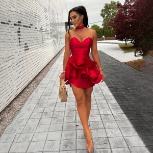 Red Short Prom Dress Eye Catching Sexy Backless Sweetheart Neckline Sleeveless Ruffle Decoration above Knee Straight Silhouette