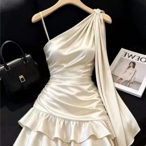 France Vintage One-Shoulder Backless Dress  Mini Dress Solid Color Bodycon