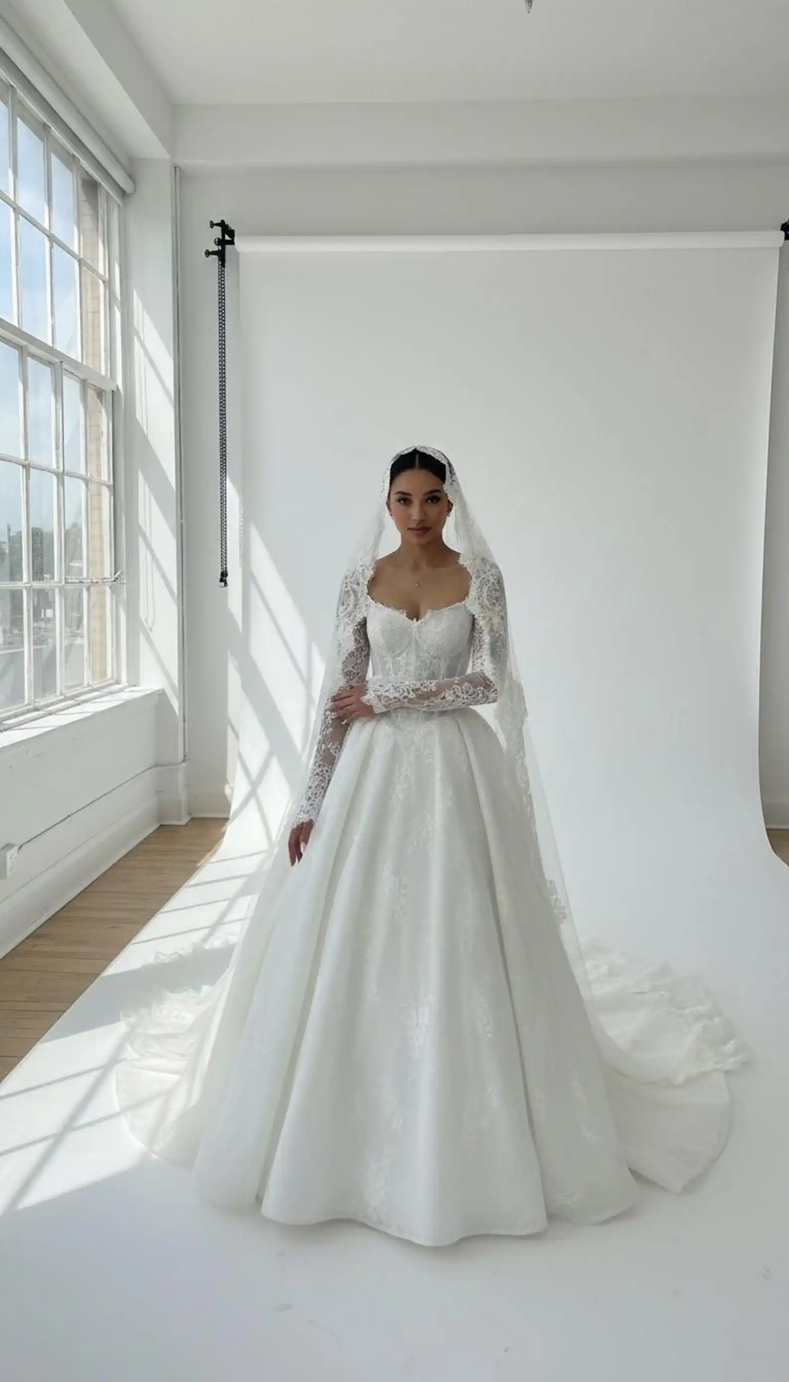 Long Sleeve Princess Wedding Dress Sweetheart Lace A-line Prom Dresses Tight corset Romantic Bride Dress - Image 2