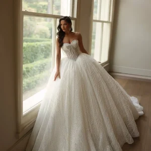 Ball Gown Wedding Dress Sweetheart Strapless Corset Bridal Gown Sparkling